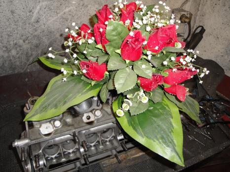 En blomkruka, med som det känns.... Begravnings blommor... En blomkruka, med som det känns.... Begravnings blommor...